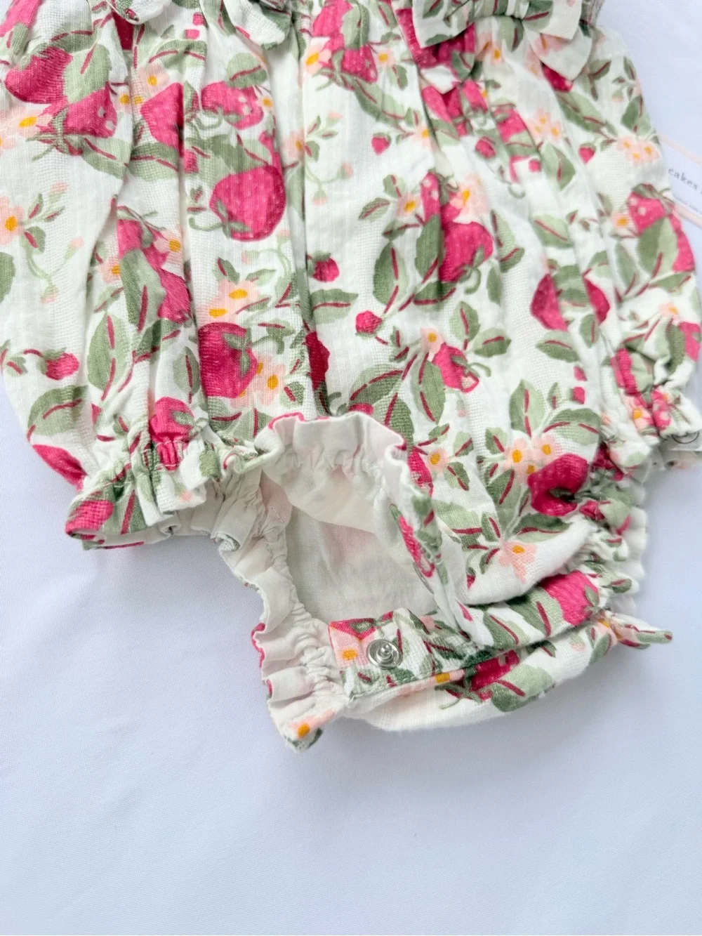 cupcakes & cashmere bow photos